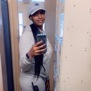 Meet your Posher, Coral